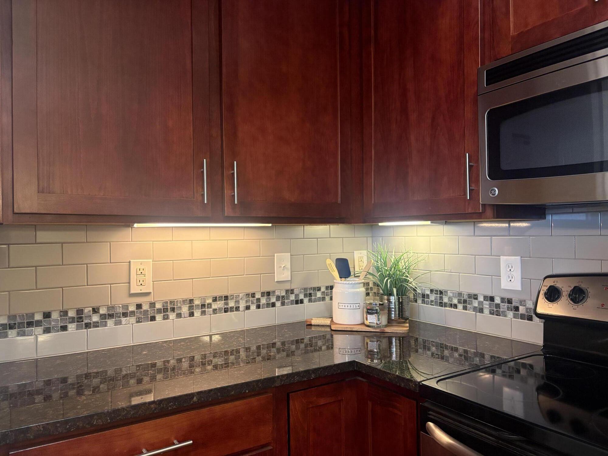 615 Ivy Ridge Drive Property Photo 10