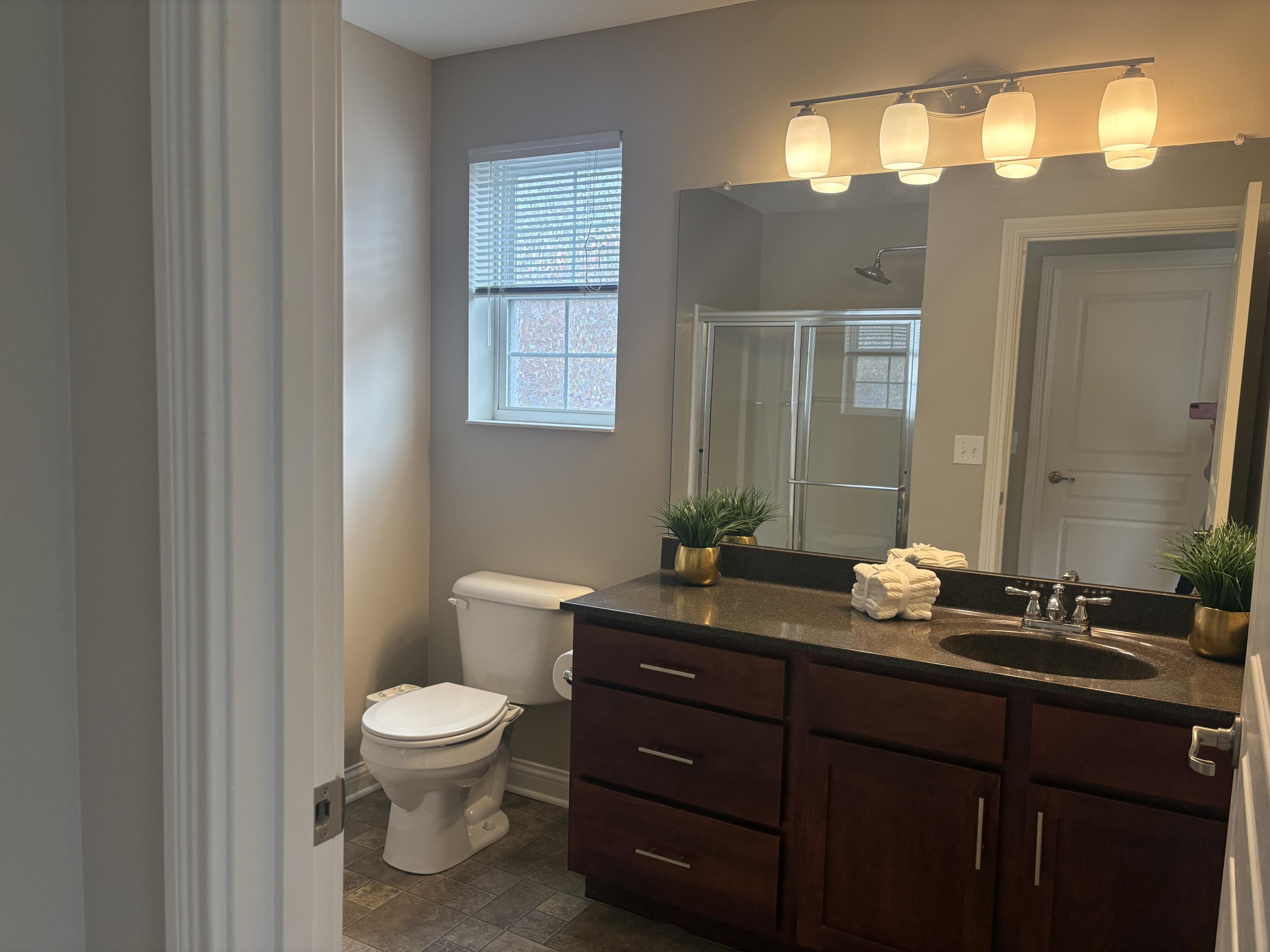 615 Ivy Ridge Drive Property Photo 17