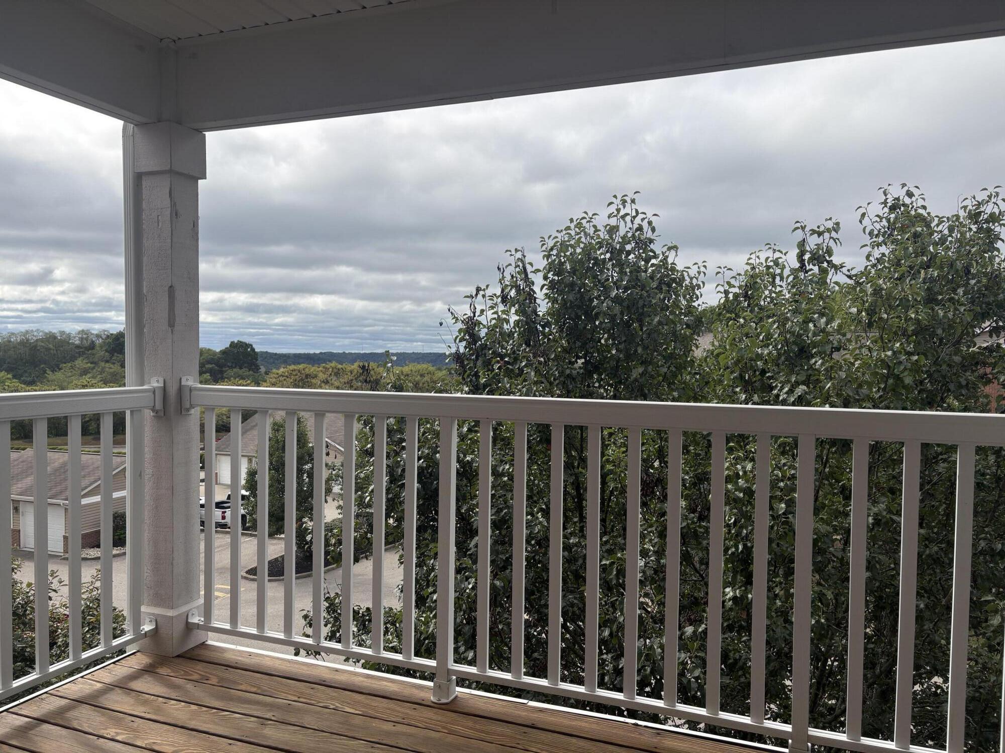 615 Ivy Ridge Drive Property Photo 22