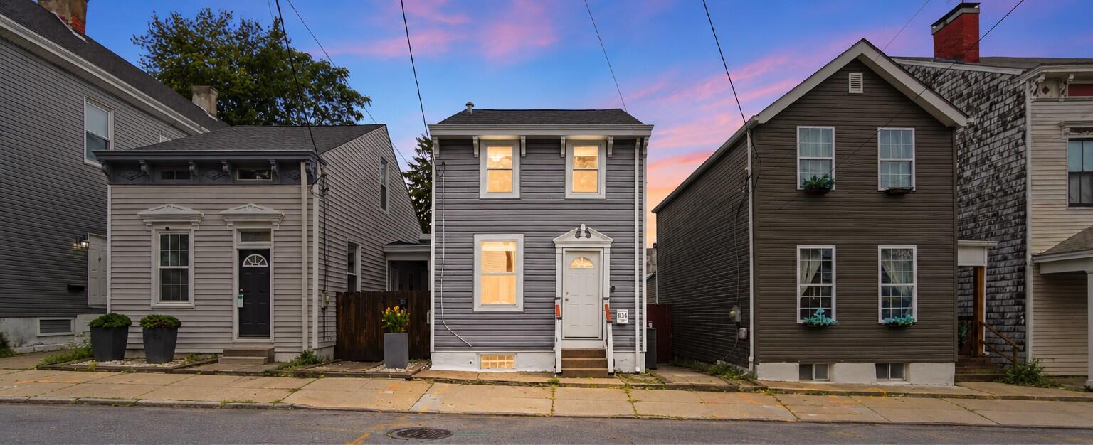 634 W 12th Street Property Photo 1