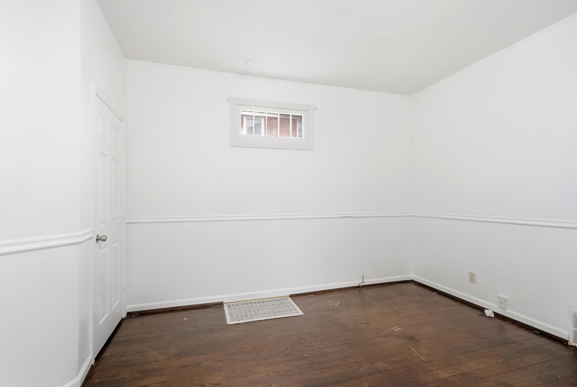 2210 Busse Street Property Photo 10