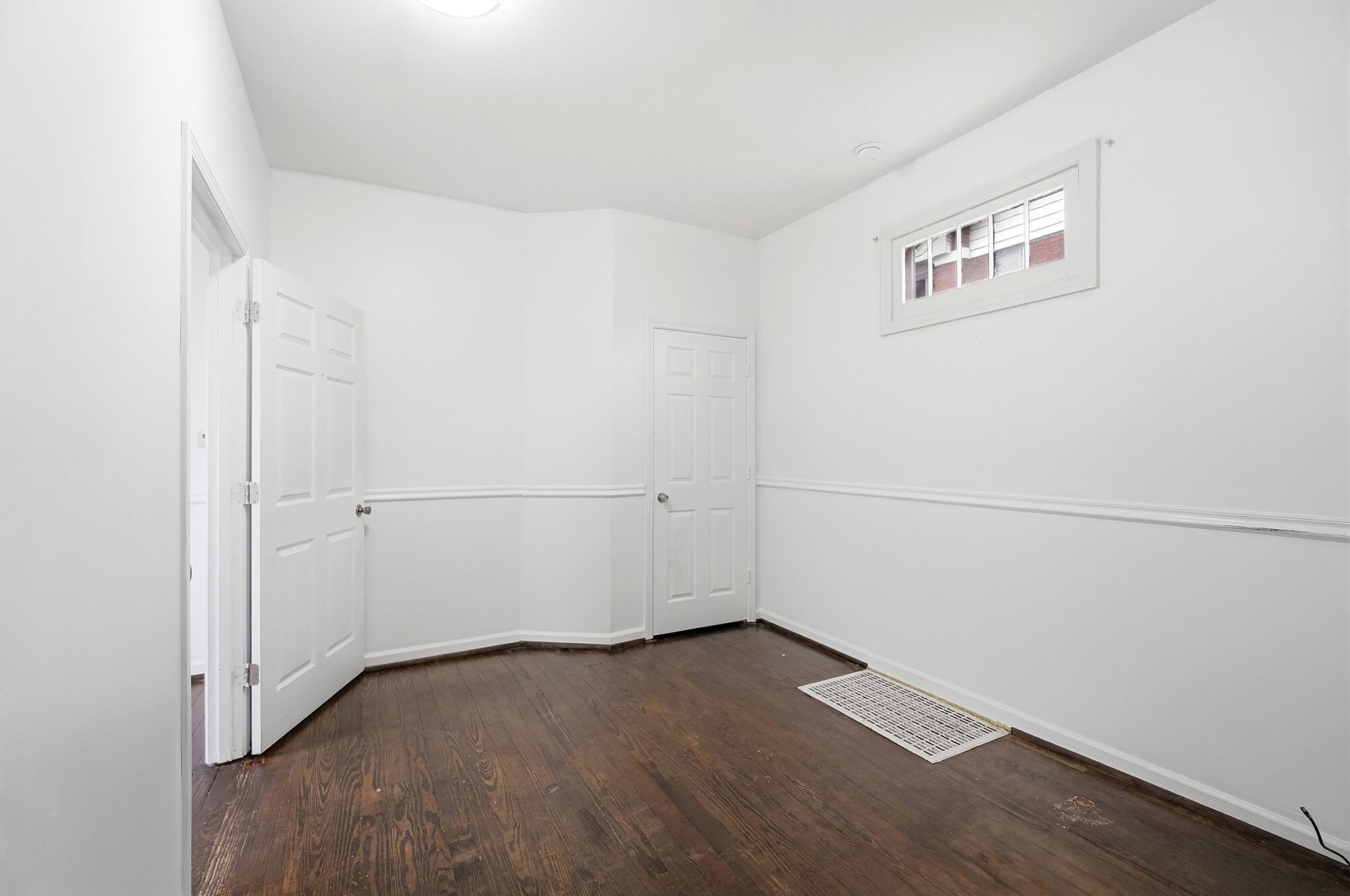 2210 Busse Street Property Photo 11
