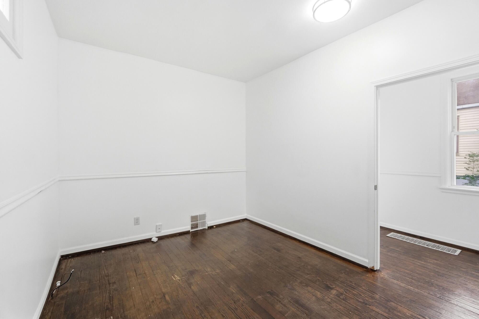 2210 Busse Street Property Photo 12