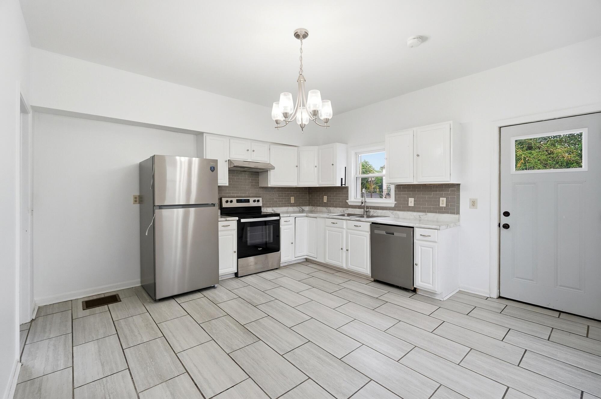 2210 Busse Street Property Photo 17