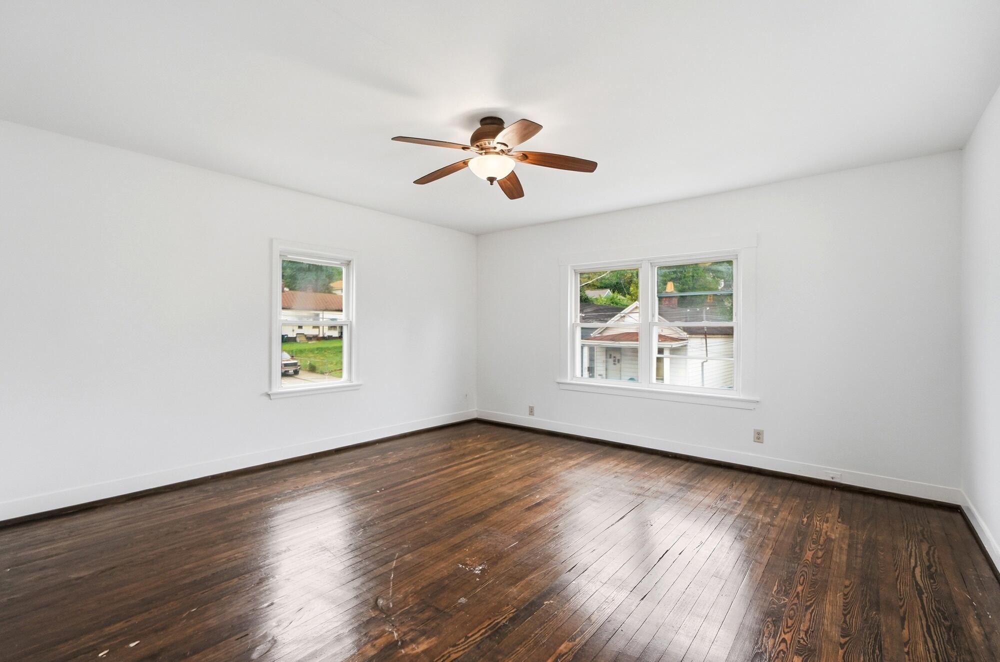 2210 Busse Street Property Photo 28
