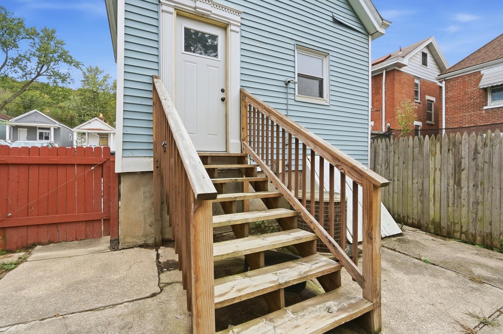 2210 Busse Street Property Photo 41
