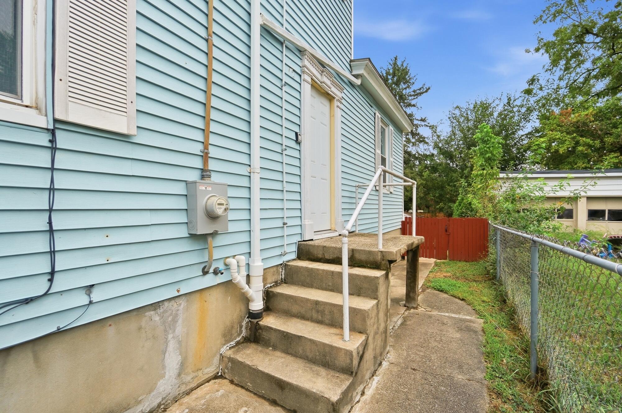 2210 Busse Street Property Photo 42