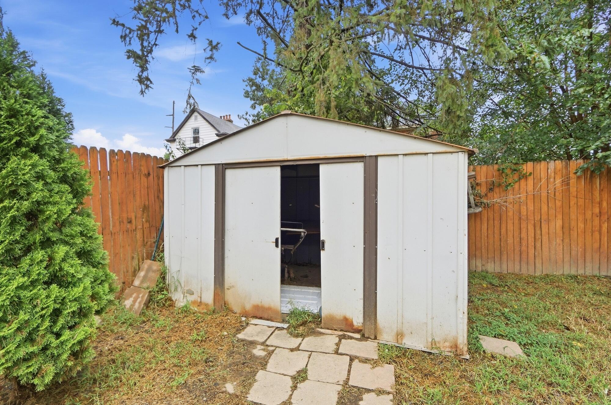 2210 Busse Street Property Photo 47