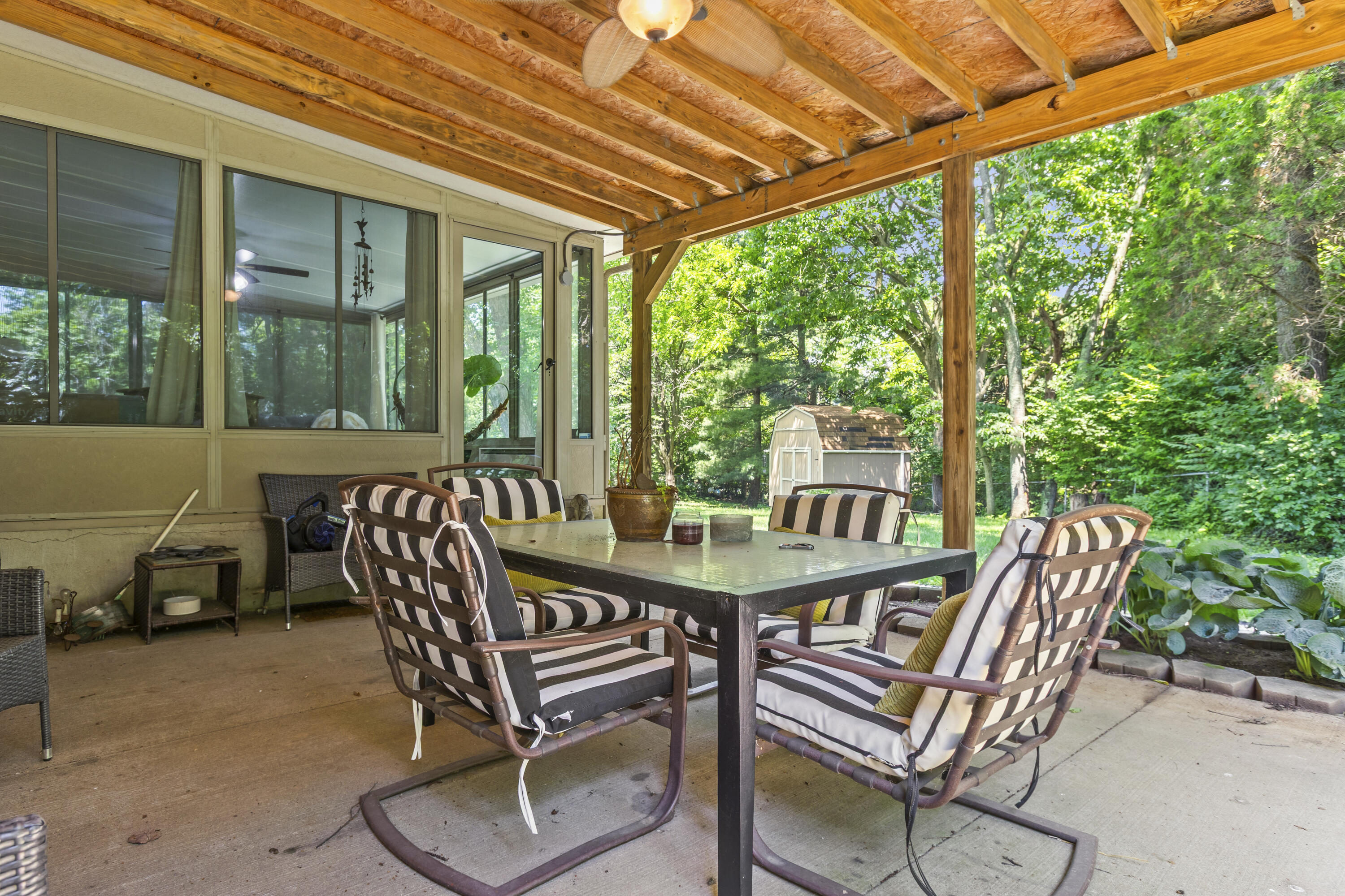 2951 Babbling Brook Way Property Photo 8
