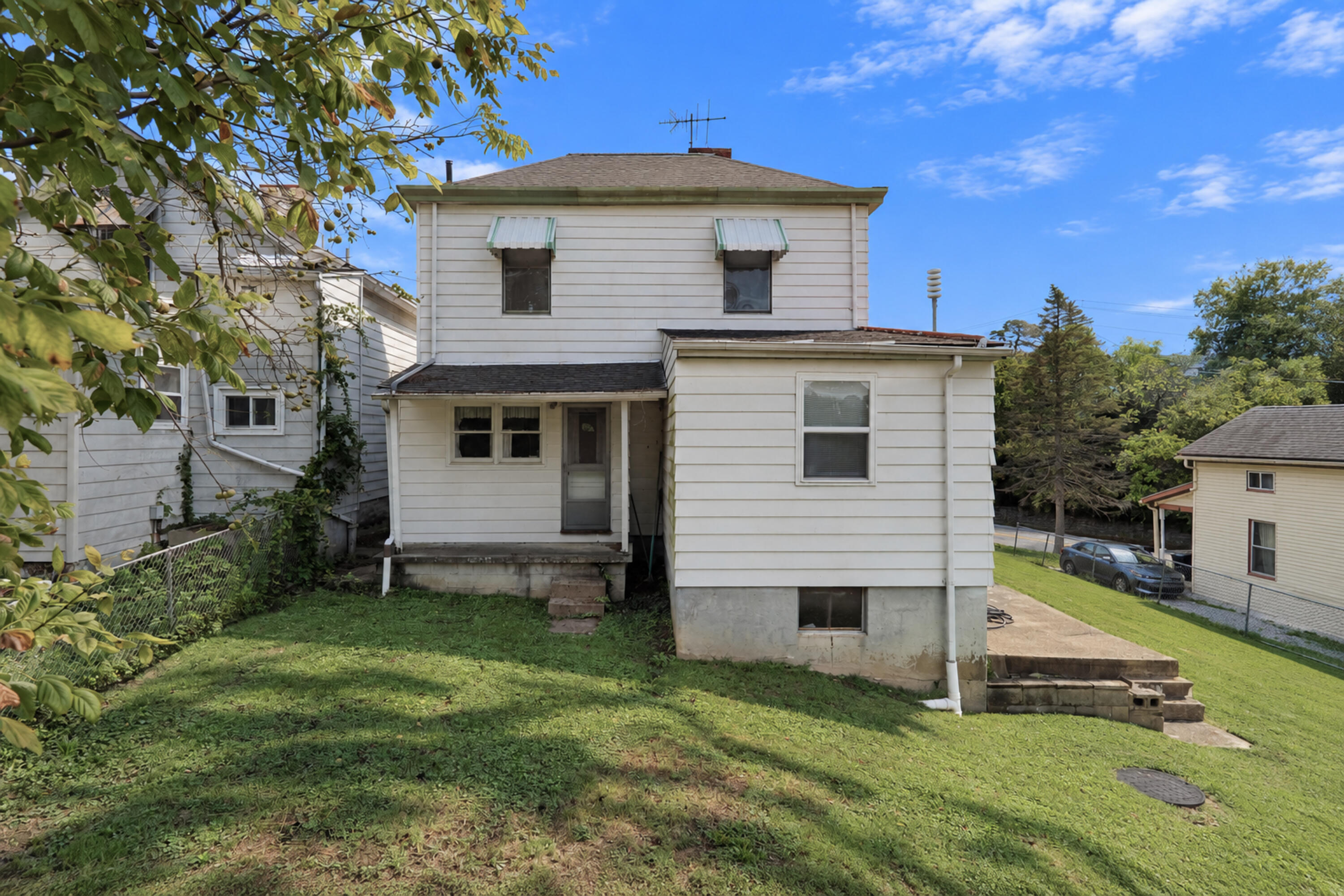 29 River Road Property Photo 7