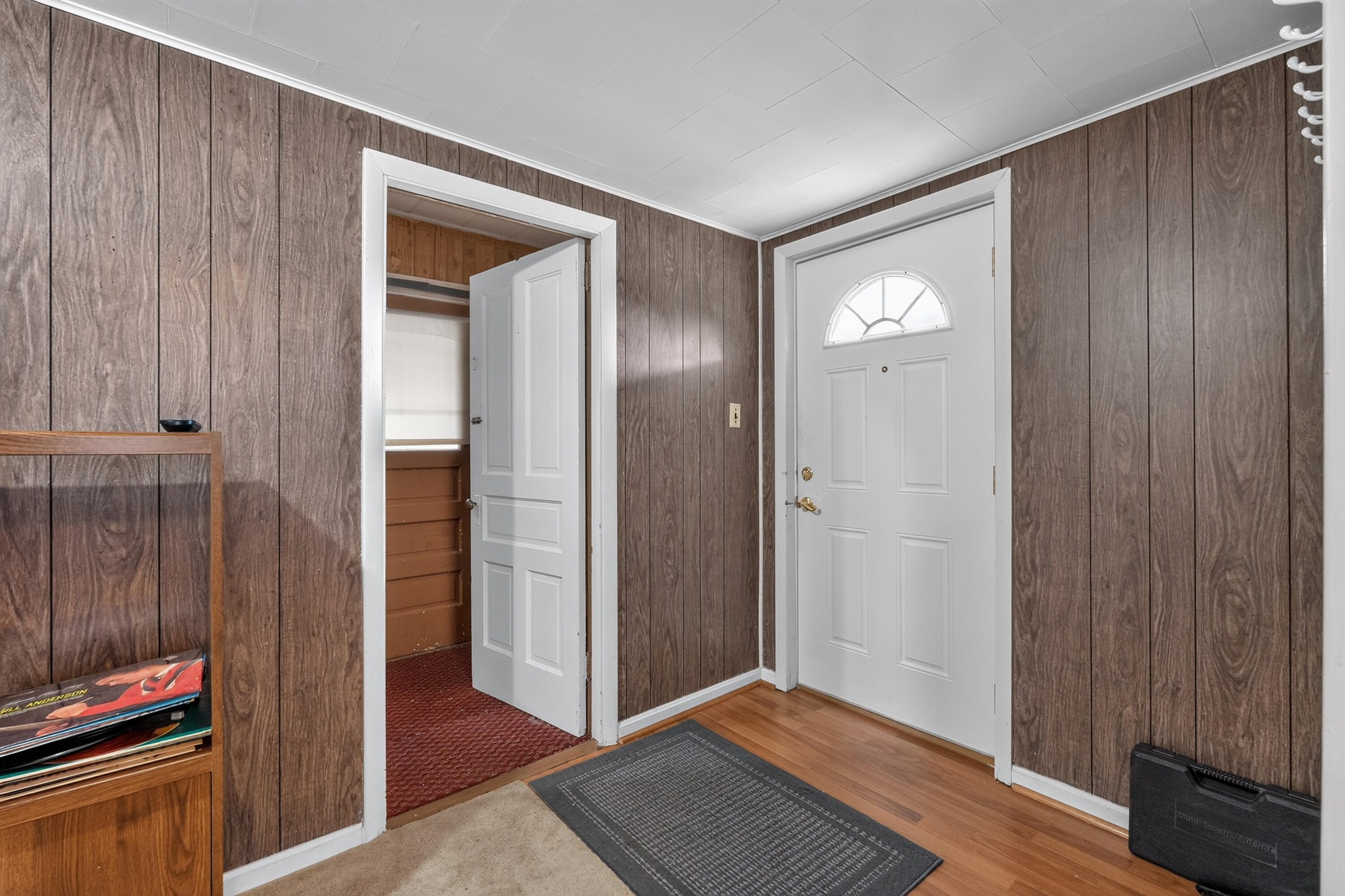 29 River Road Property Photo 9