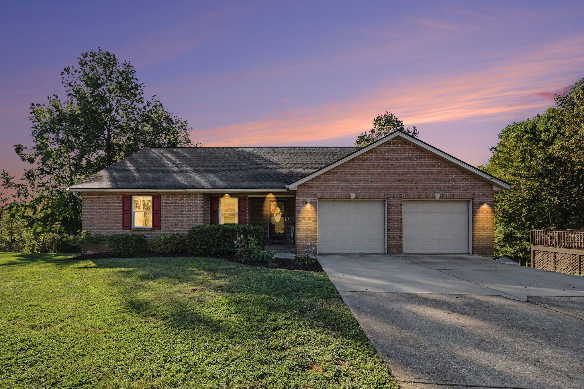 8 Ridge View Circle Property Photo 1