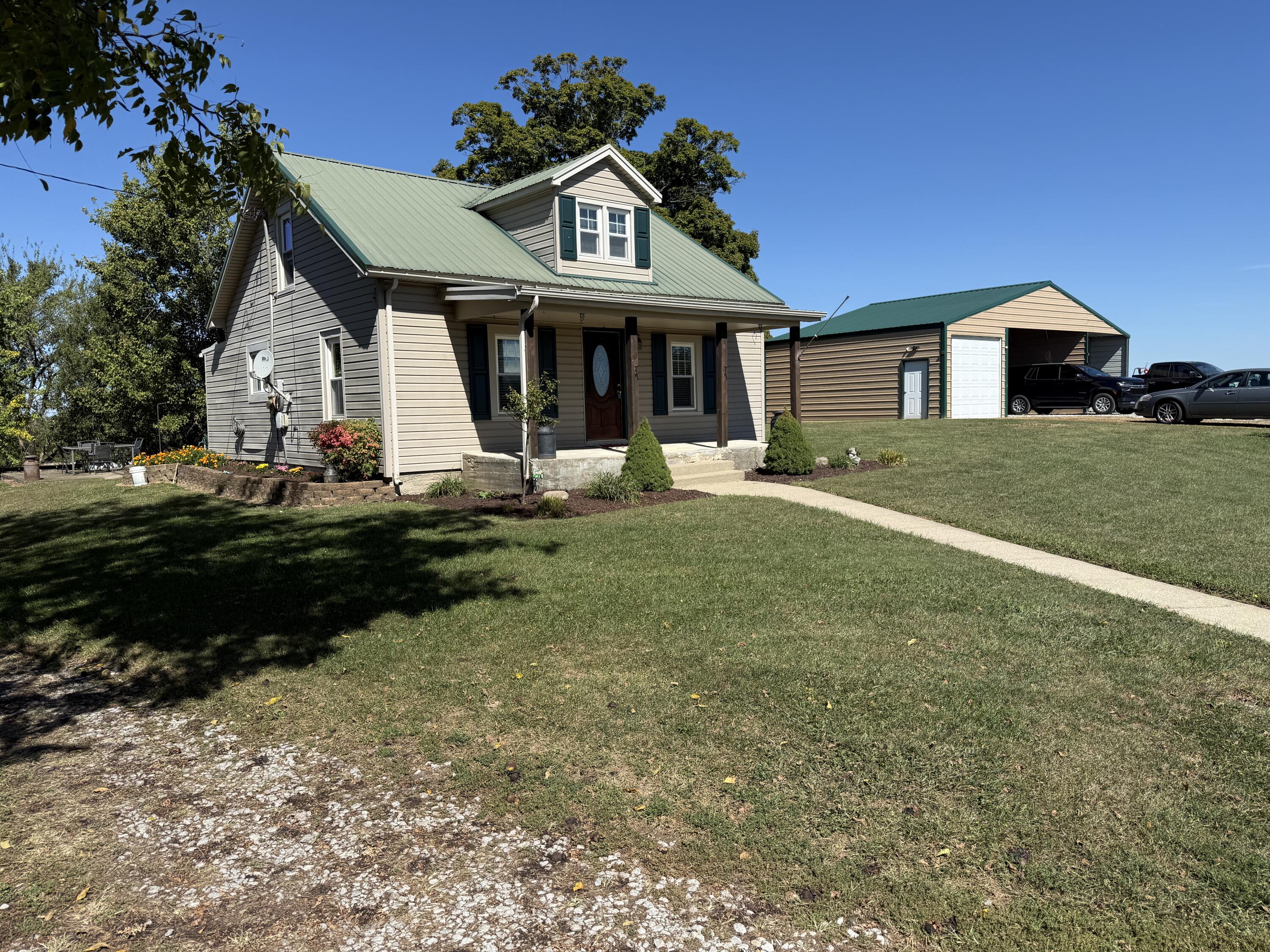 5597 Lenoxburg Road Property Photo 1