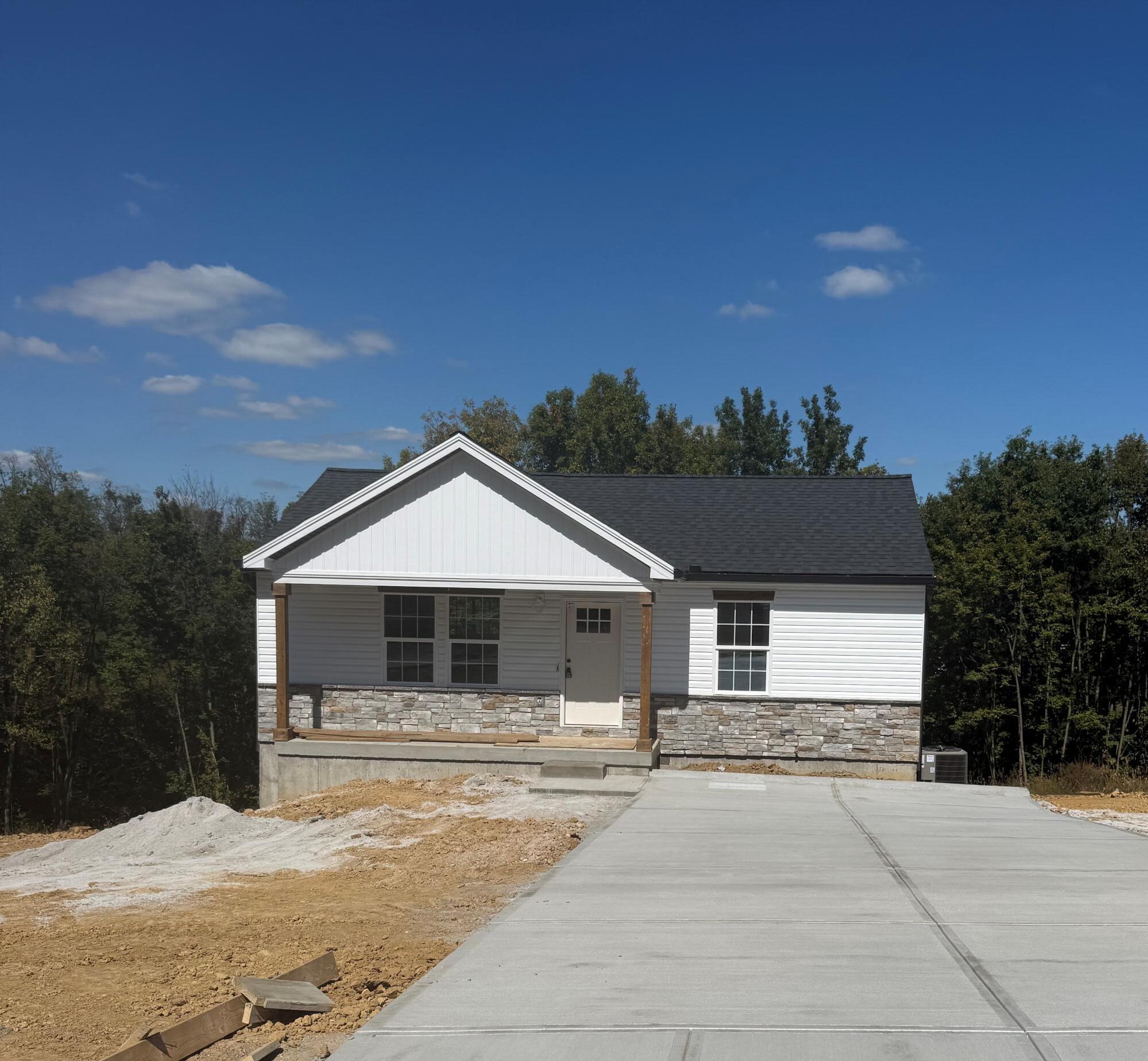 124 Meadow Lane Property Photo 1