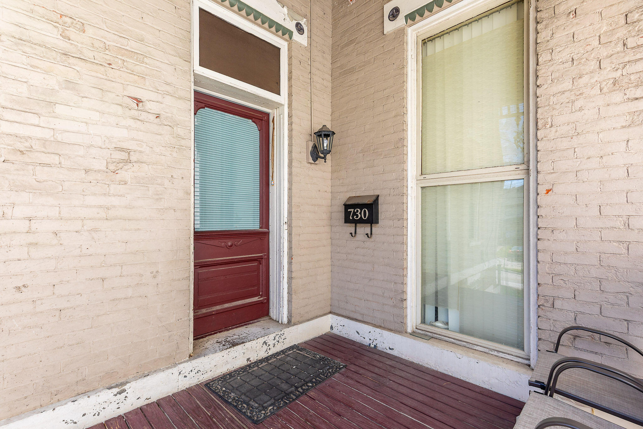 730 Lewis Street Property Photo 3