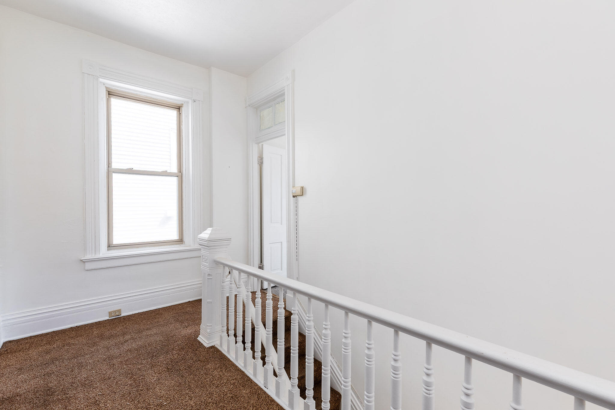 730 Lewis Street Property Photo 18