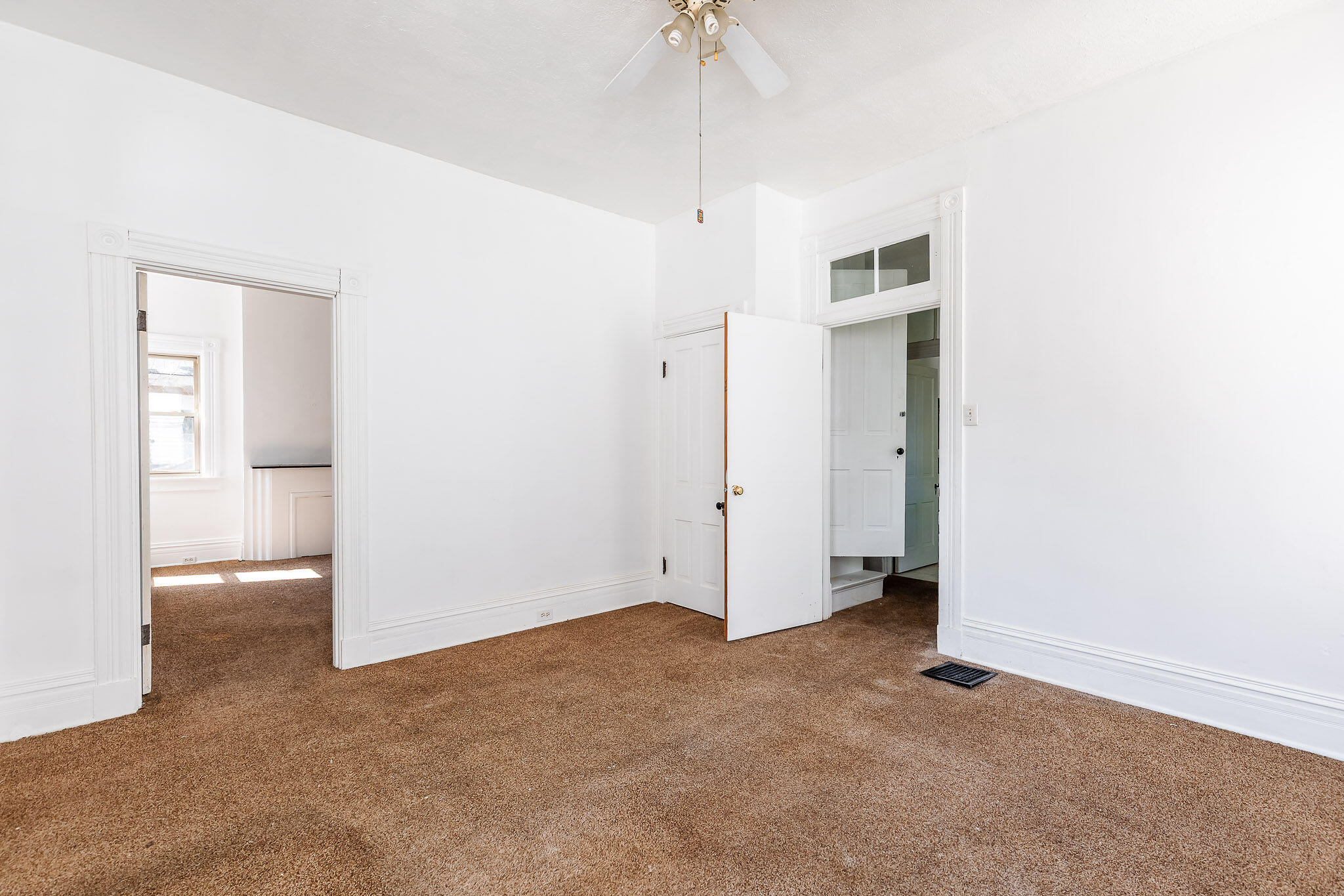 730 Lewis Street Property Photo 25