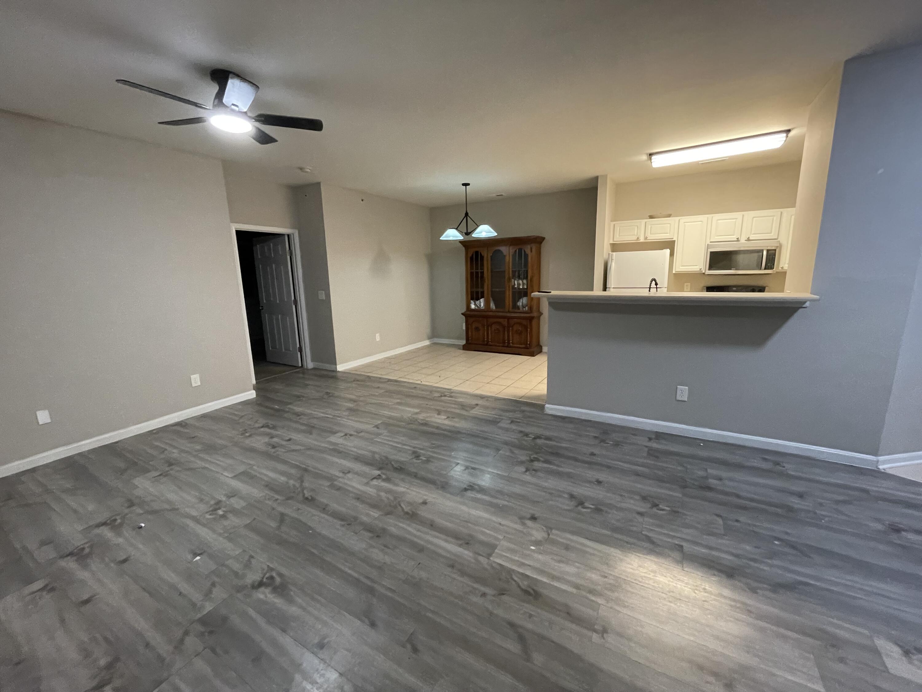 541 Ivy Ridge Drive Property Photo 2