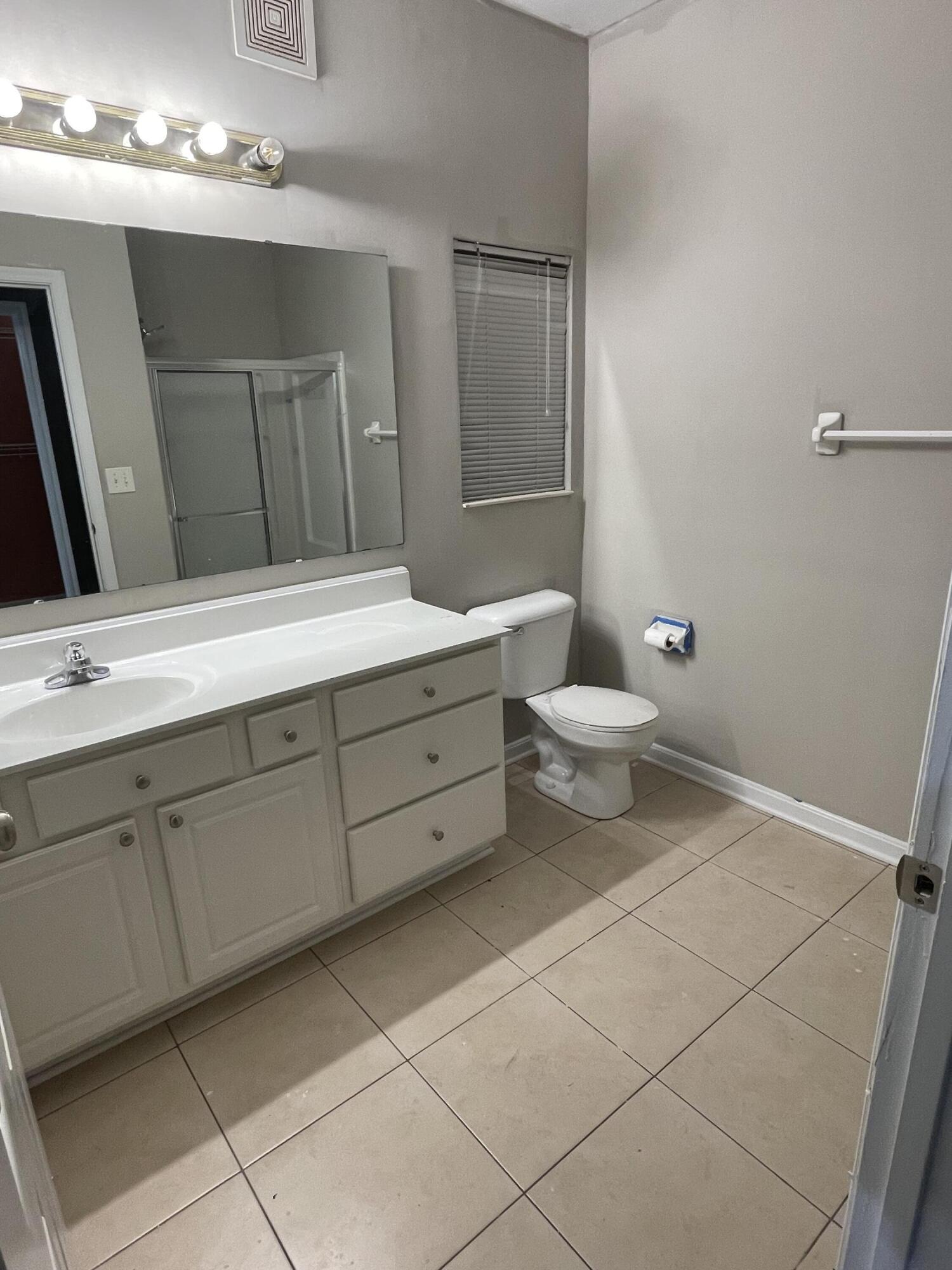 541 Ivy Ridge Drive Property Photo 5