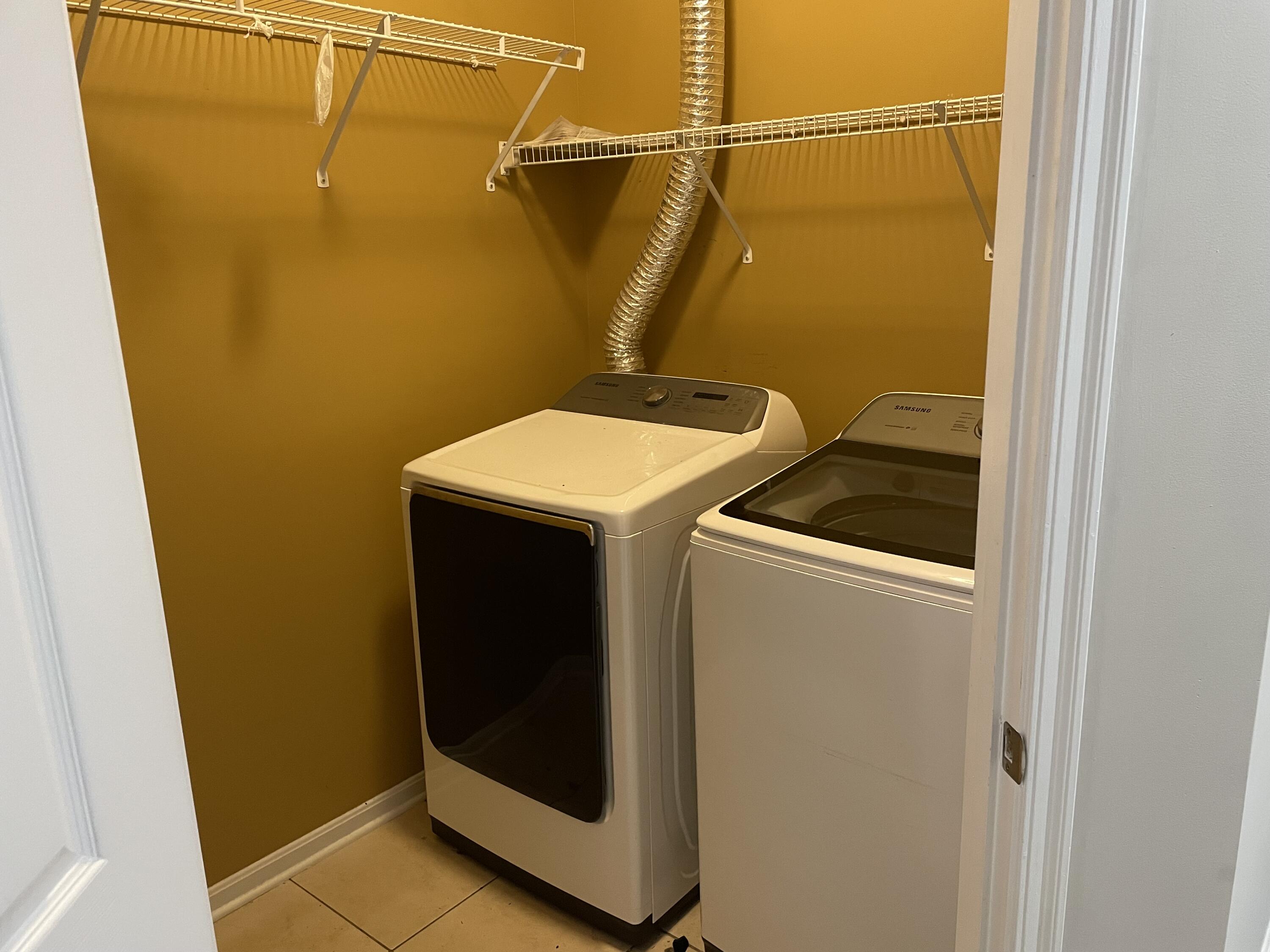541 Ivy Ridge Drive Property Photo 9