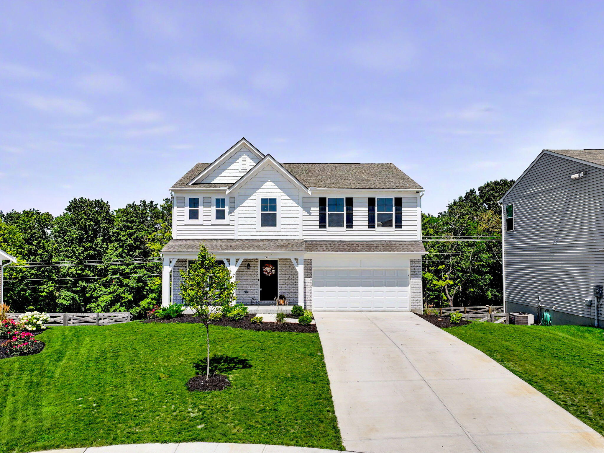 1311 Meadowcrest Circle Property Photo 3