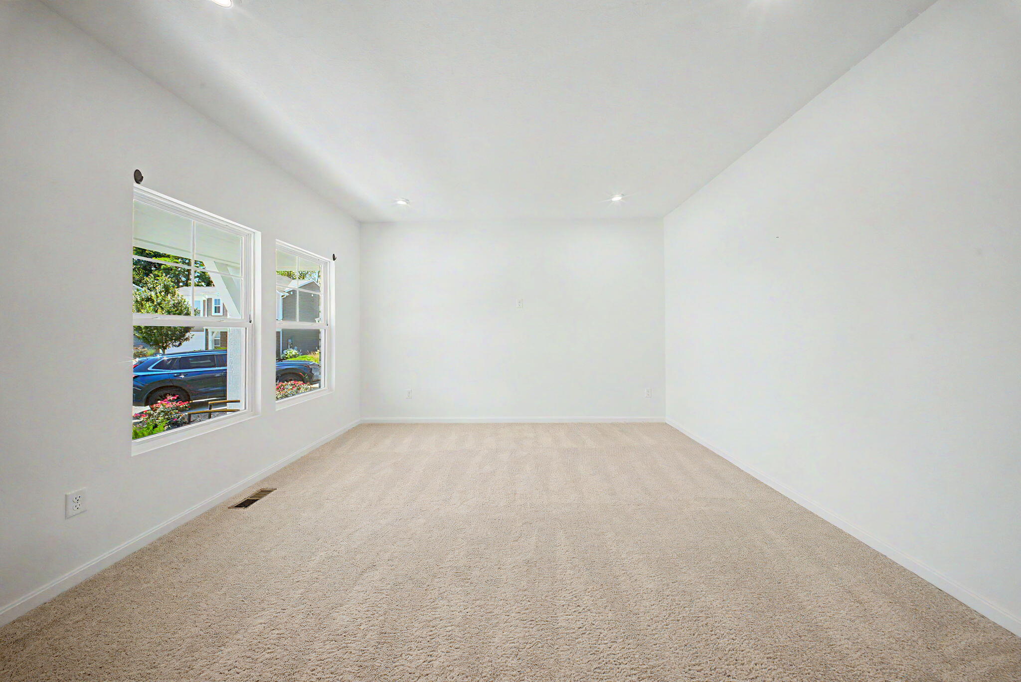1311 Meadowcrest Circle Property Photo 8