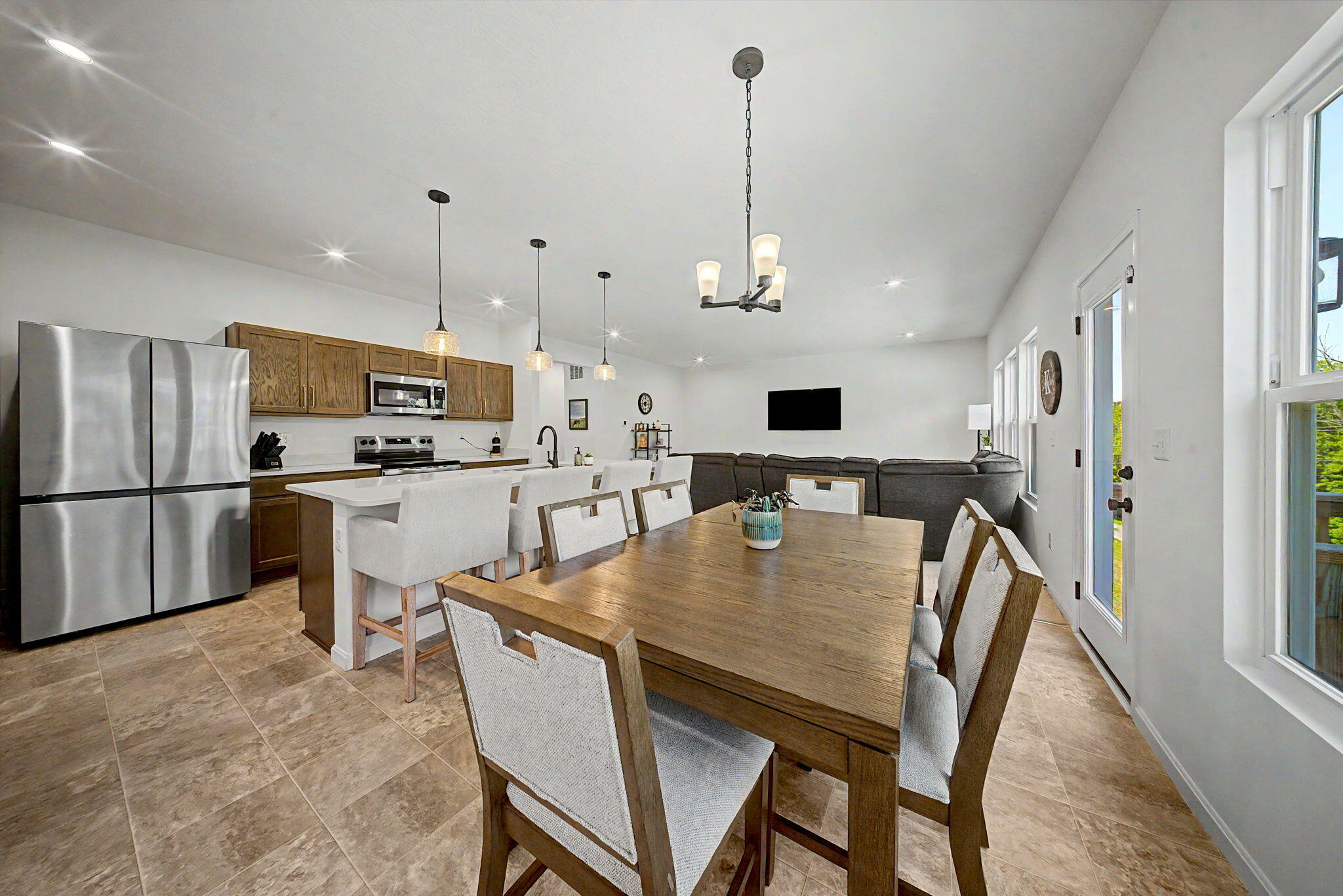 1311 Meadowcrest Circle Property Photo 14
