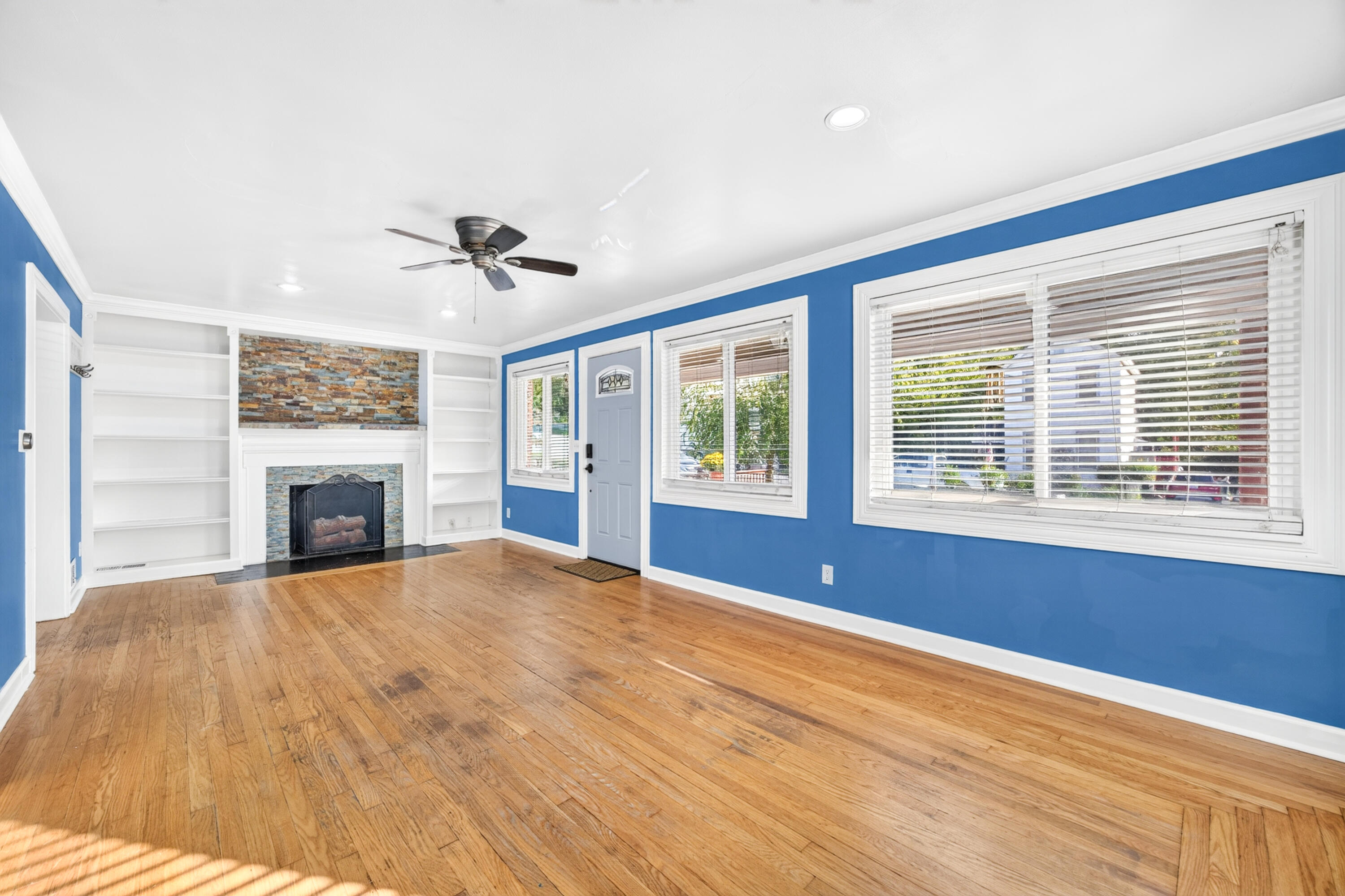 2709 Birch Avenue Property Photo 6