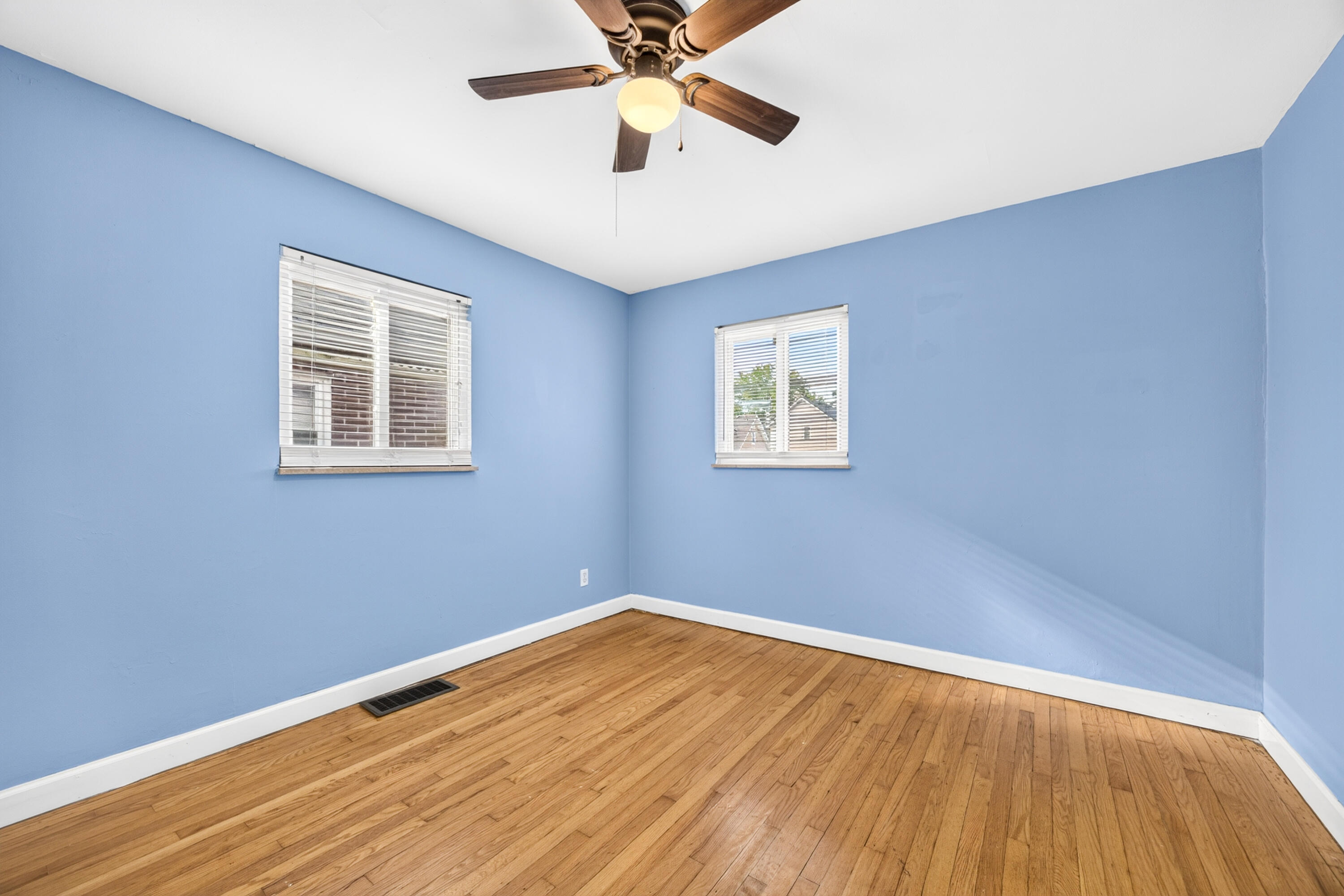 2709 Birch Avenue Property Photo 13