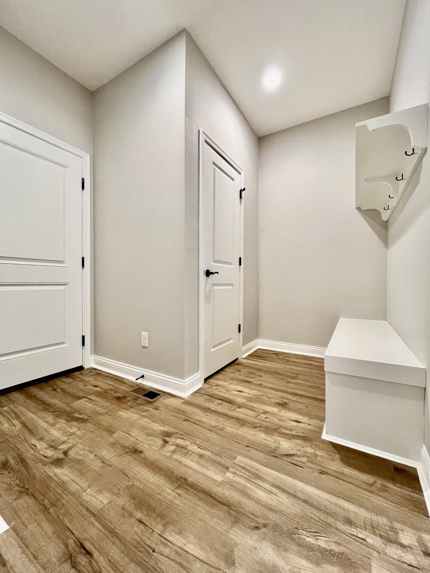 8901 Cimmaron Trail Property Photo 11