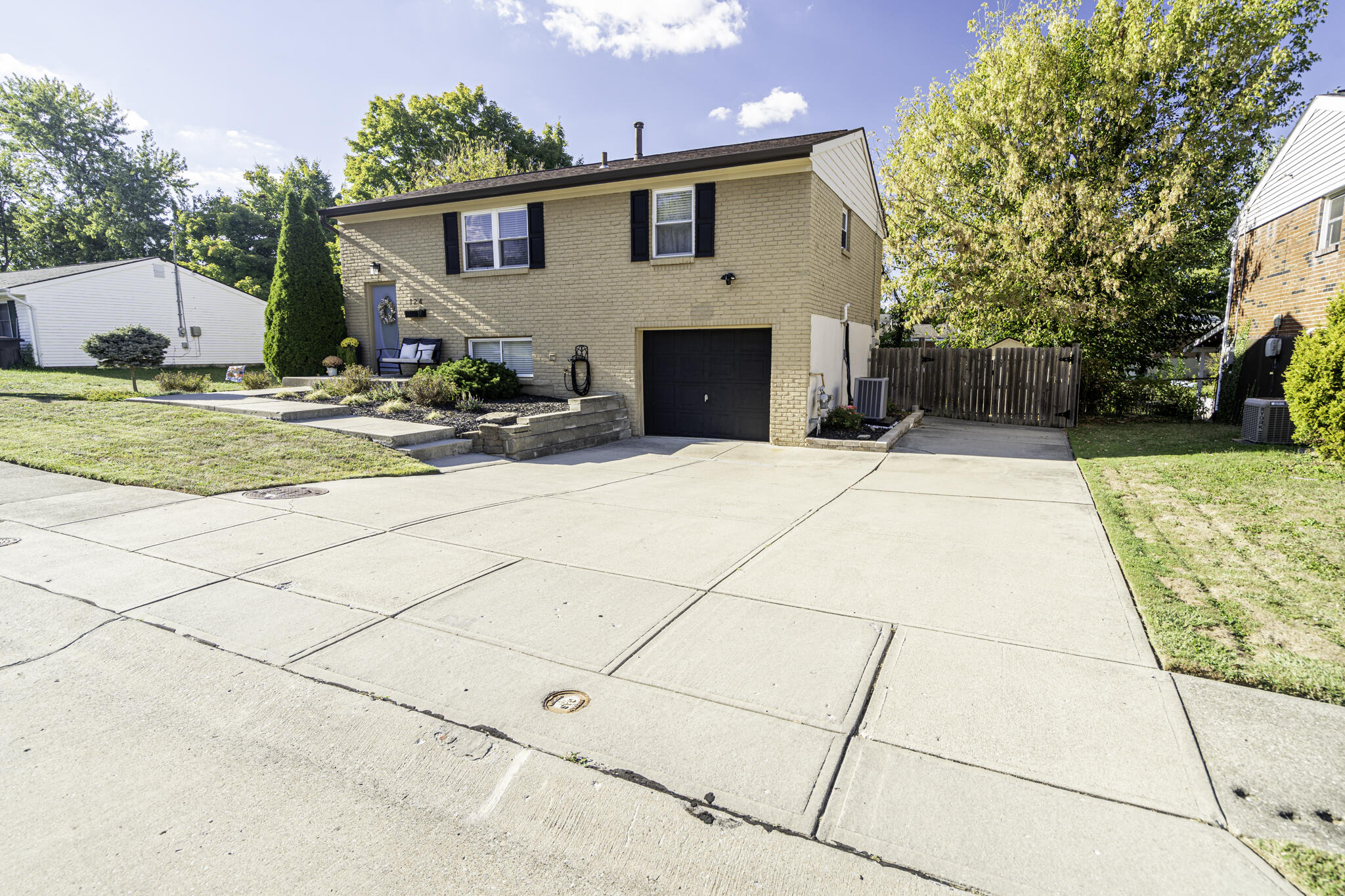 124 Raintree Road Property Photo 34