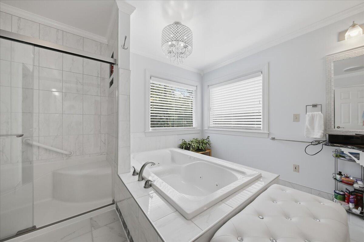 2 Raintree Drive Property Photo 28