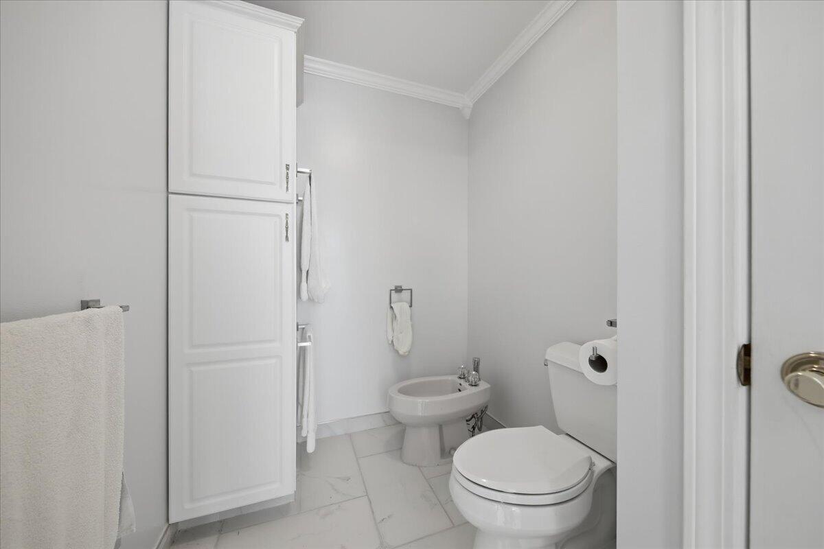 2 Raintree Drive Property Photo 29