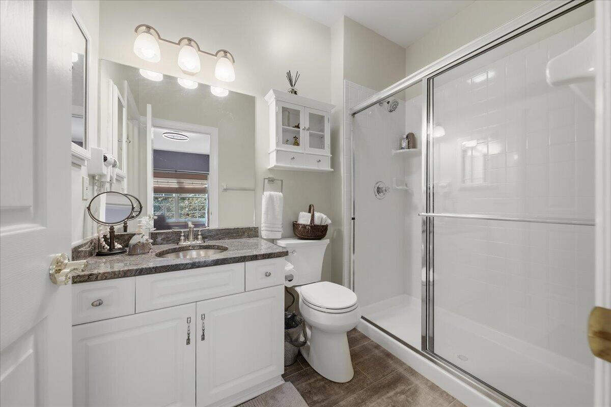 2 Raintree Drive Property Photo 33