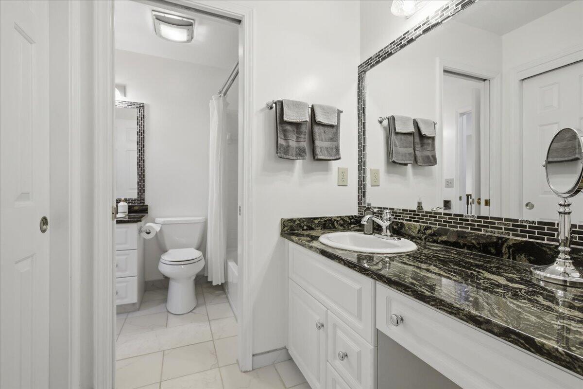 2 Raintree Drive Property Photo 38