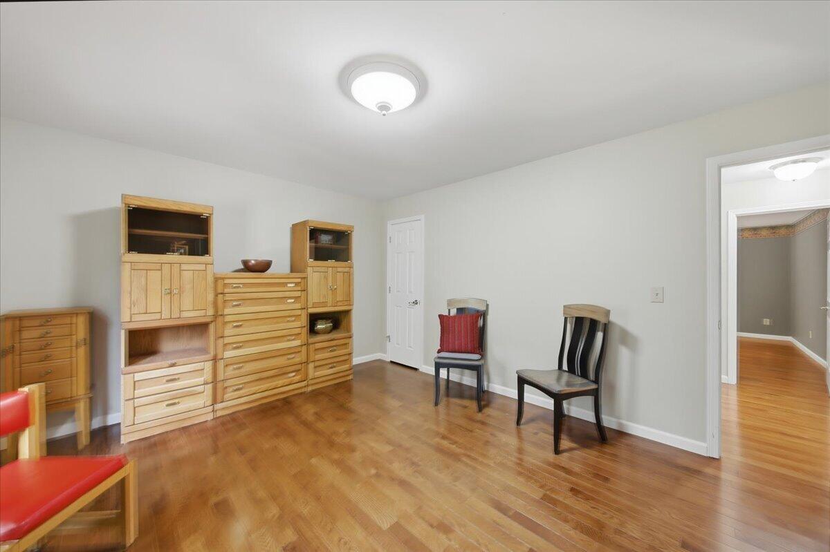 2 Raintree Drive Property Photo 42