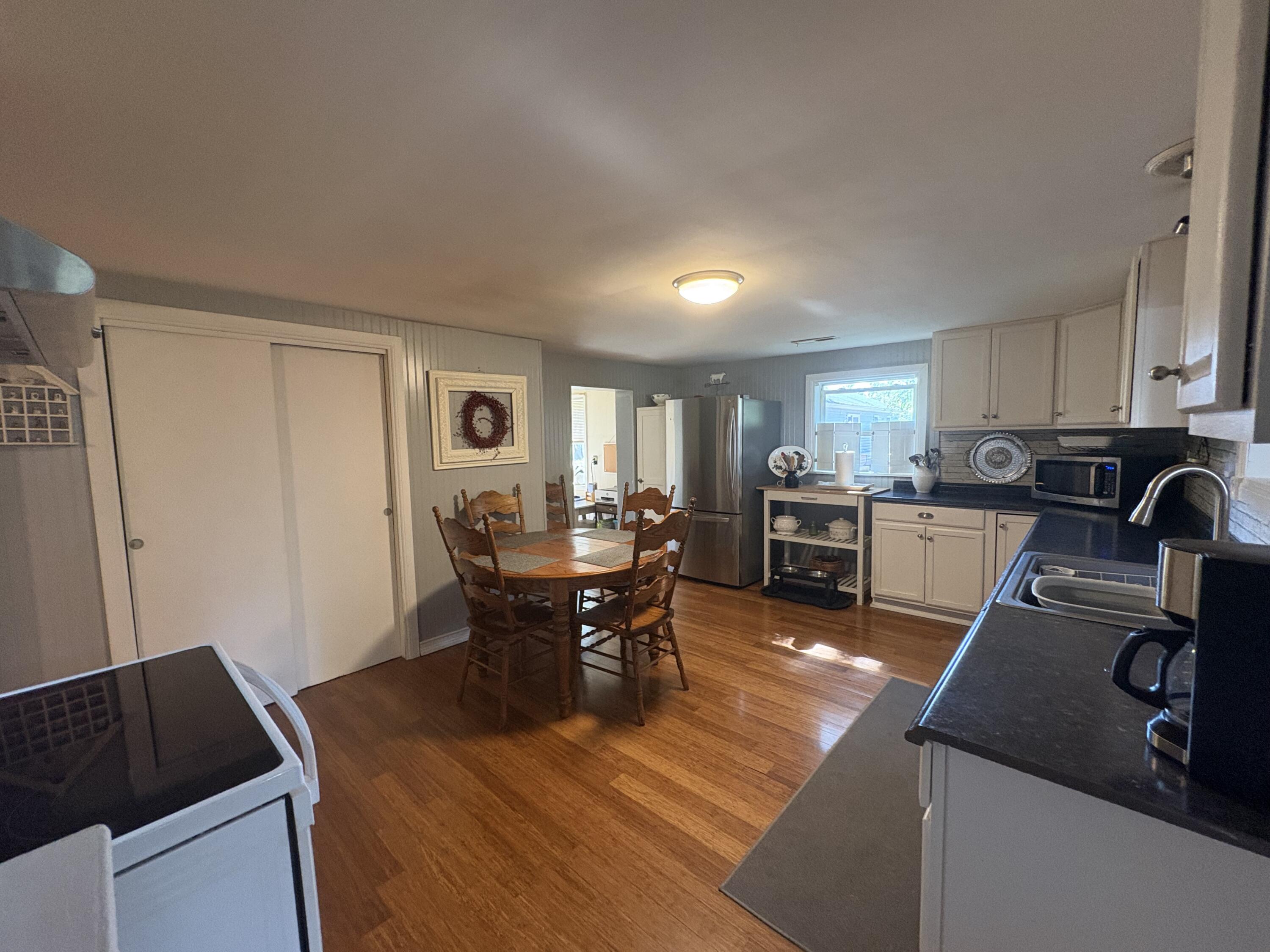 2929 Watts Road Property Photo 5