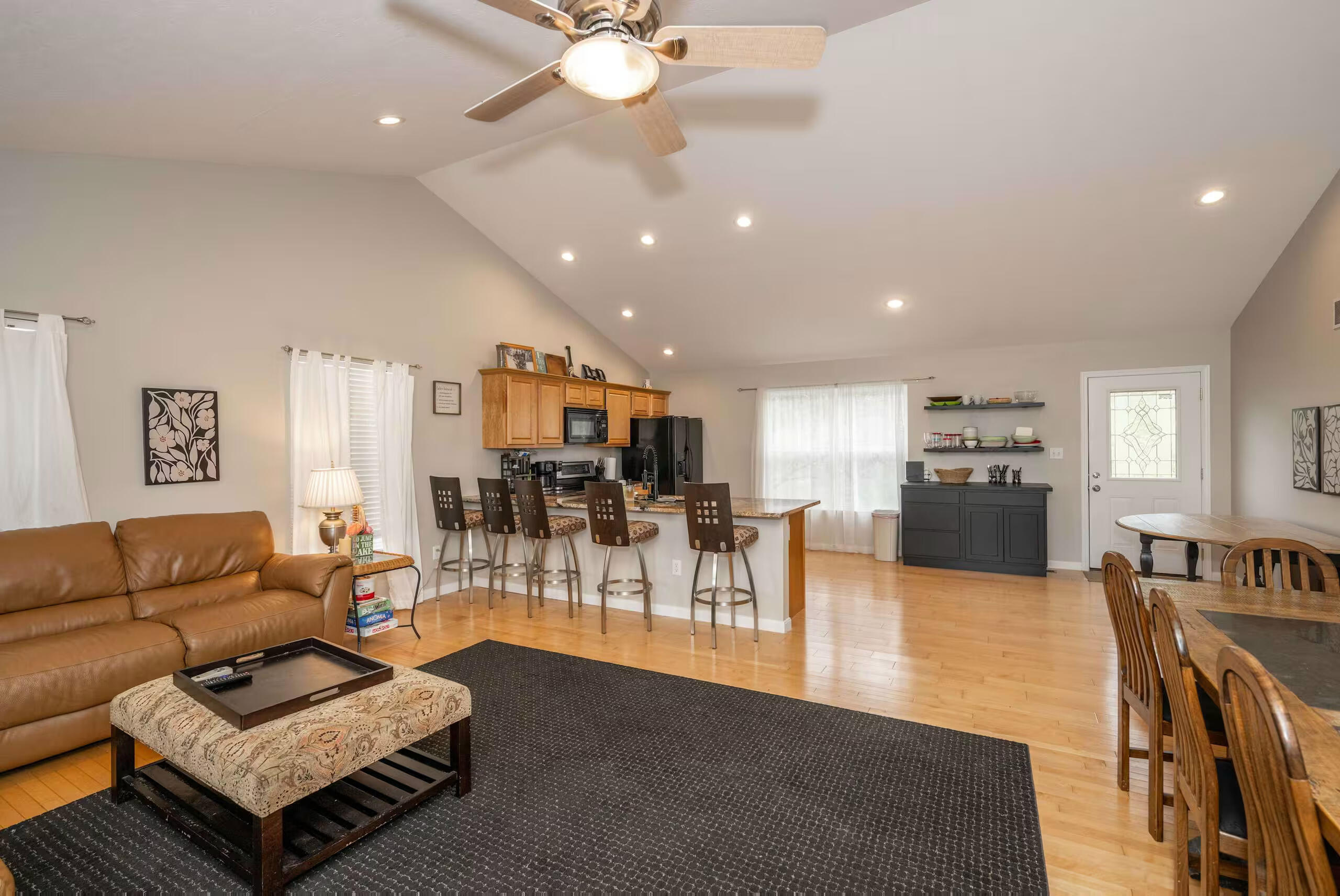 260 Summer Drive Property Photo 11