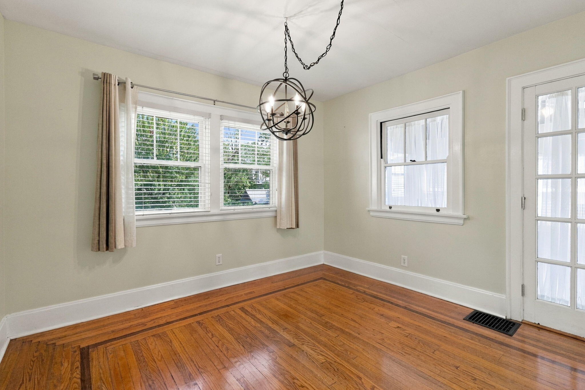 16 Beechwood Road Property Photo 14