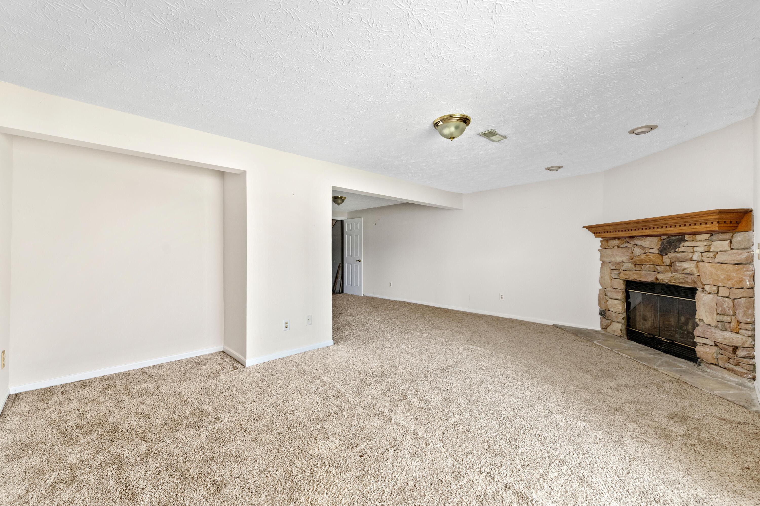 1002 Hackney Court Property Photo 13