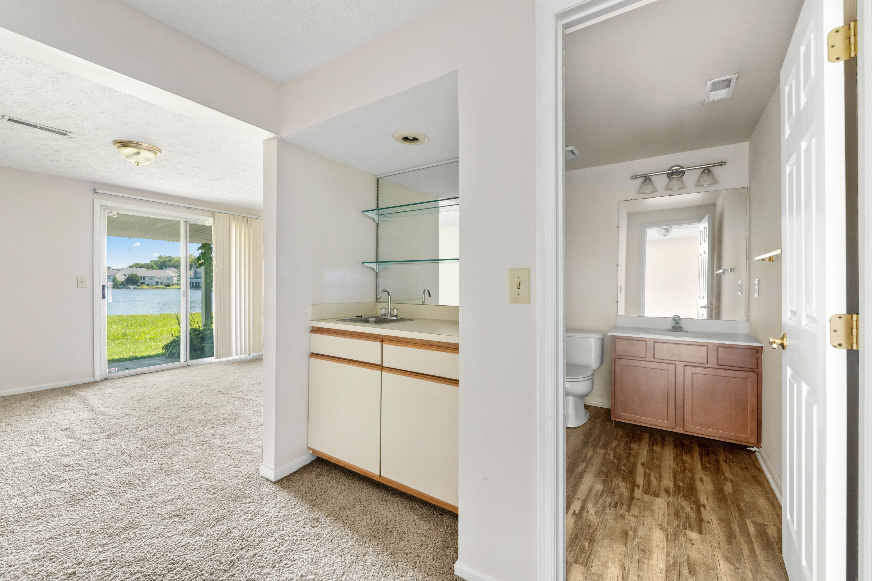 1002 Hackney Court Property Photo 18