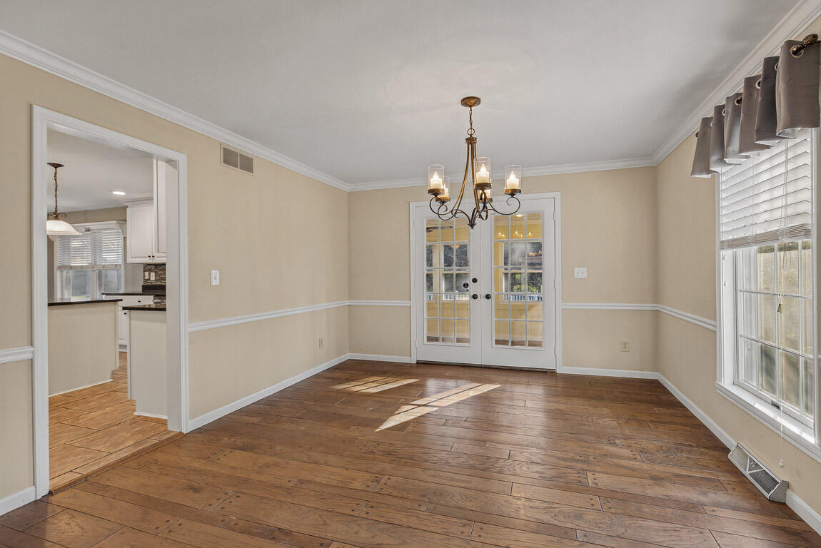 566 Kinsella Drive Property Photo 19