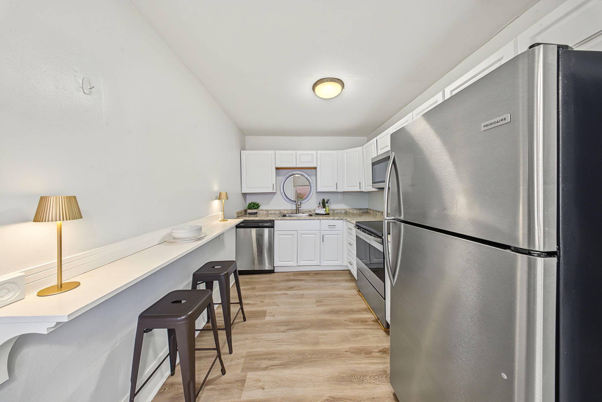 834 Perry Street Property Photo 4