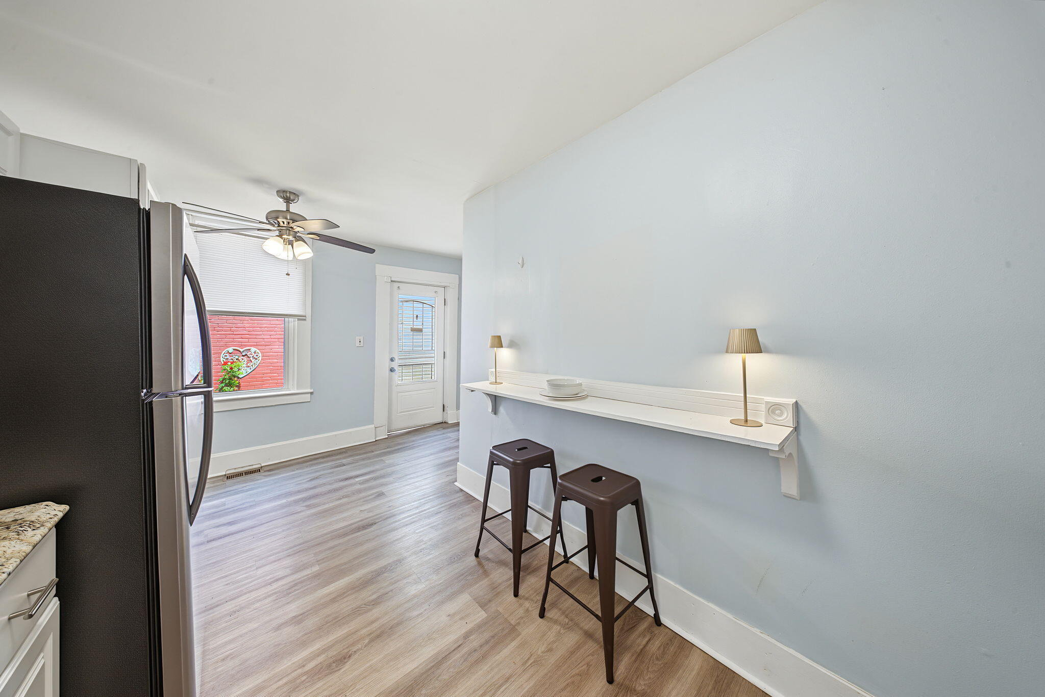 834 Perry Street Property Photo 9