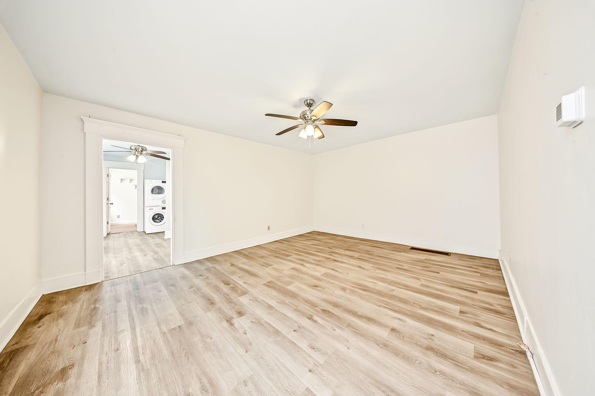 834 Perry Street Property Photo 18