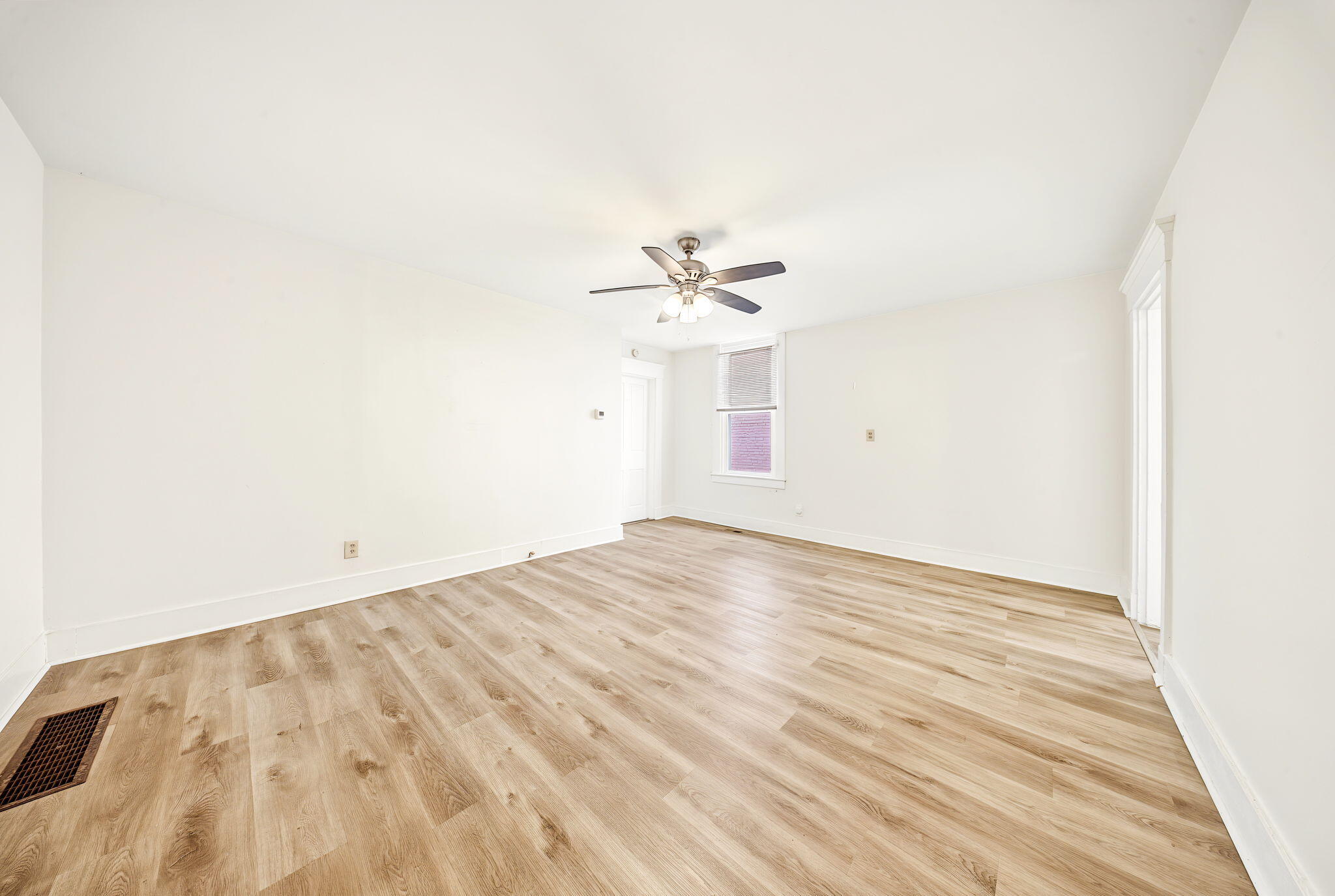 834 Perry Street Property Photo 20