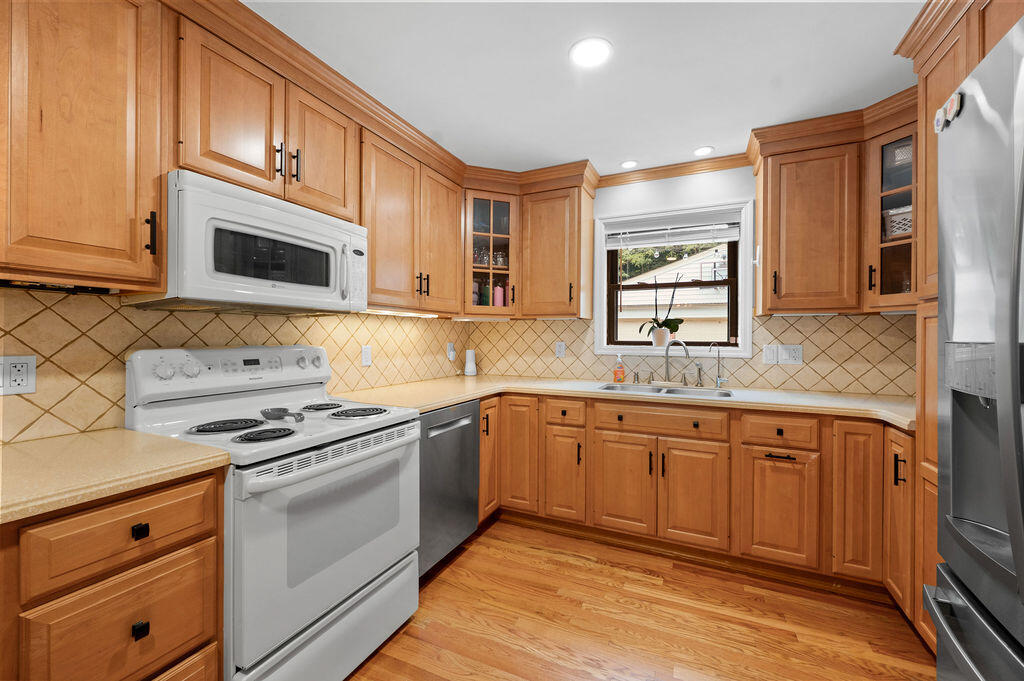552 Perimeter Drive Property Photo 10