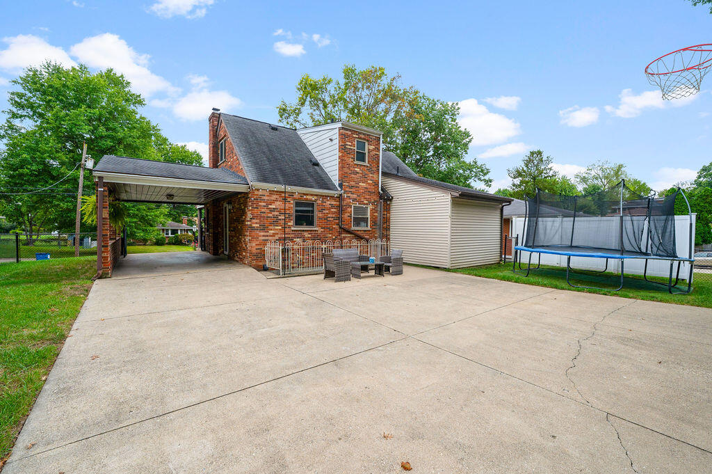 552 Perimeter Drive Property Photo 40