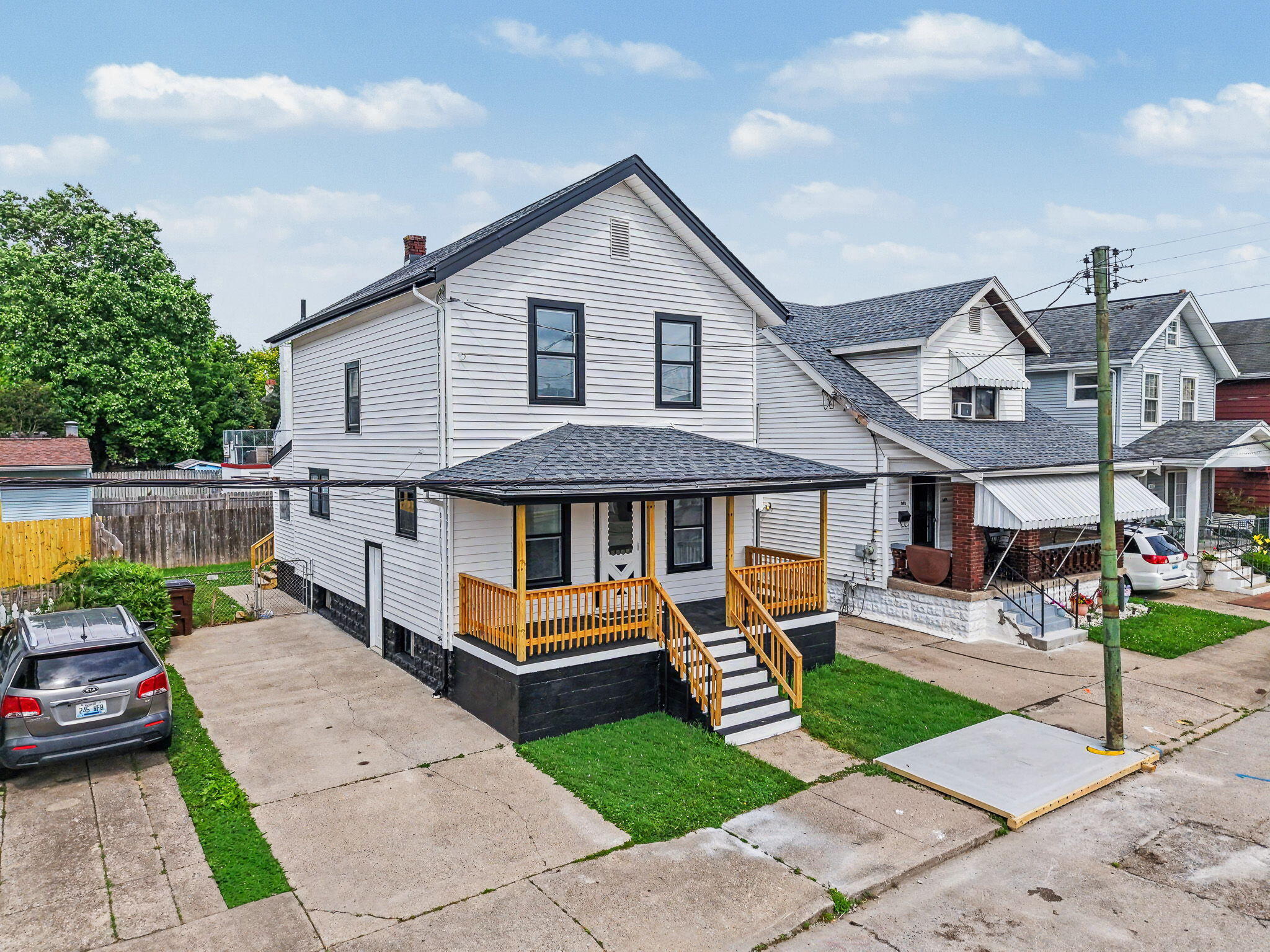 3606 Caroline Street Property Photo 3