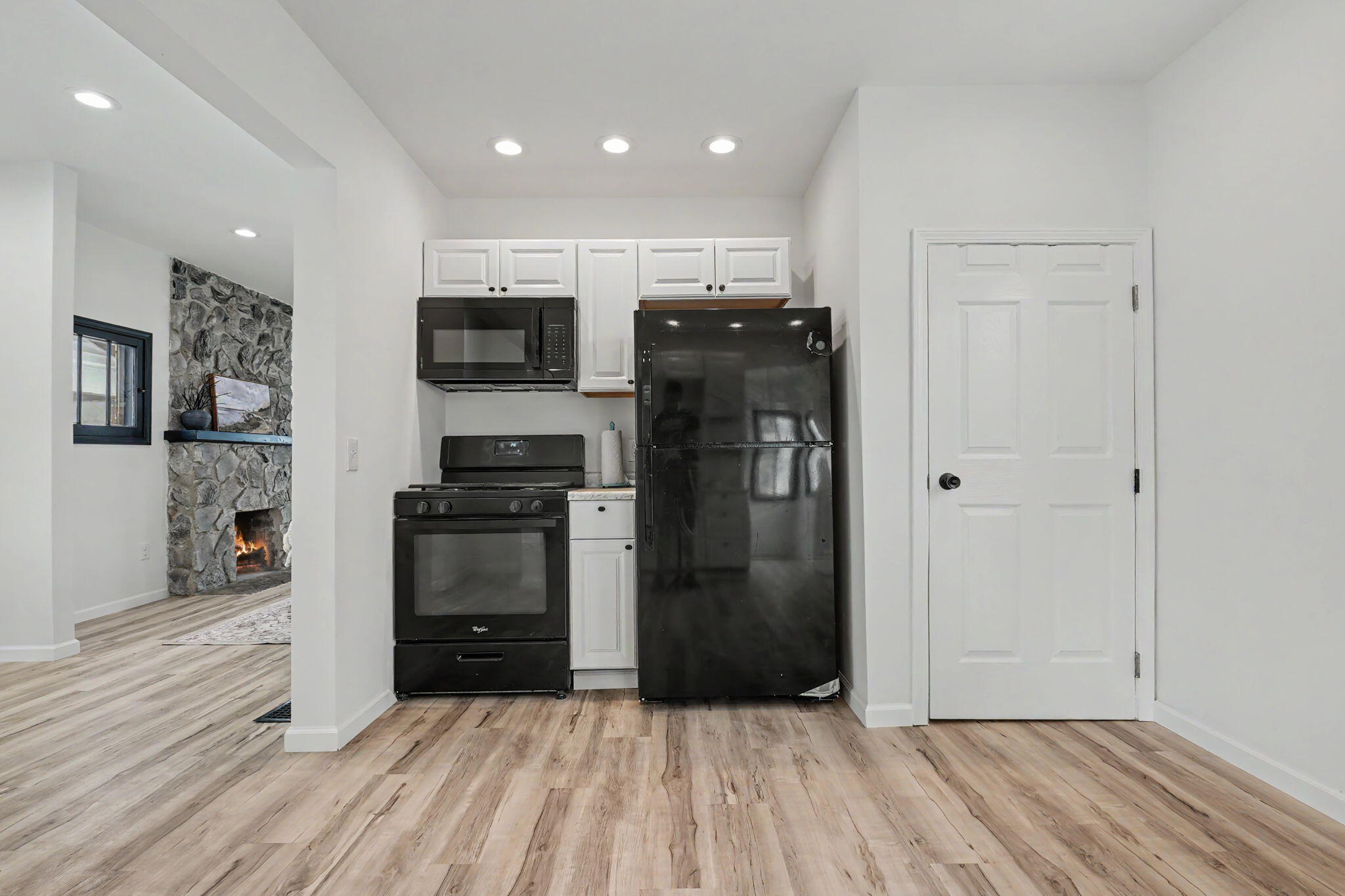 3606 Caroline Street Property Photo 13
